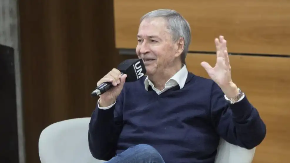 Schiaretti: “El dólar está artificialmente reprimido y no hay reservas”