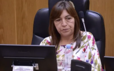 La legisladora Sandra Figueroa, esposa del ex intendente de Alberdi, pidió licencia tras quedar en la mira de la justicia federal