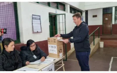 Elecciones en Misiones: ganó el oficialismo y LLA quedó en el segundo lugar en otra elección con muy baja participación