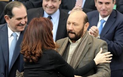 Insfrán y Alperovich: La misma matriz para burlar la ley y perpetuarse en el poder