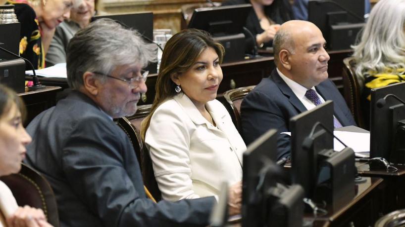 Manzur y Mendoza se plegaron al pedido de Jaldo y firmaron los proyectos por más recursos para las provincias