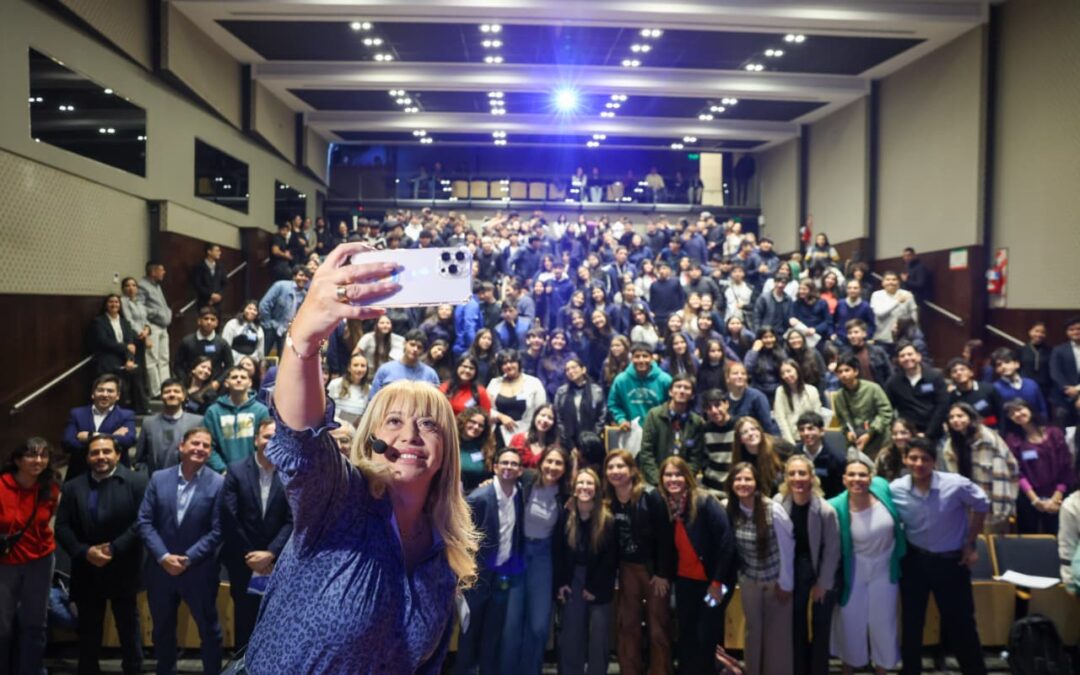 “Buscamos darles herramientas a muchos jóvenes que no se animan a lanzarse a sus sueños”