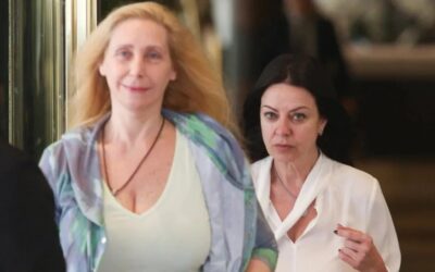 Karina empuja a Torrendell en lugar de Petovello en venganza por la denuncia de los laboratorios