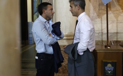 En emergencia, Menem presiona a los radicales para blindar los vetos de Milei