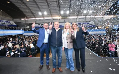 En un acto de La Bancaria, Jaldo destacó que en Tucumán hay superávit pero “con la gente adentro”