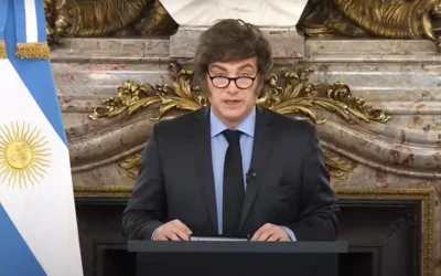 Giro estratégico de Milei: prometió subas en jubilaciones, salud, discapacidad y universidades