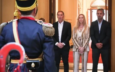 Karina borró a Adorni del festejo de su cumpleaños con Granaderos, molesta por el nuevo escándalo del departamento