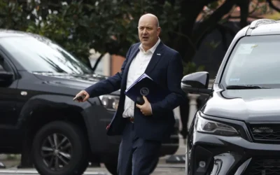 Sturzenegger se adjudica el acuerdo con el FMI y aumenta sus críticas a Caputo por la inflación