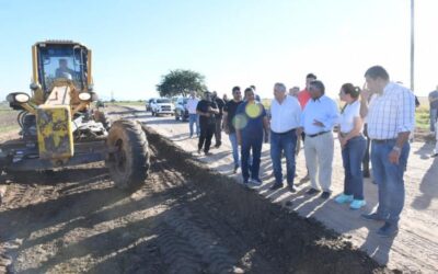 Jaldo supervisó obras viales y habilitó alumbrado público en Los Pereyra