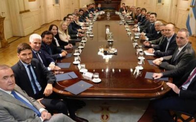 Ante el derrumbe de la recaudación, Milei otorga un anticipo financiero a Tucumán y otras 11 provincias