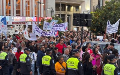 Masiva marcha universitaria en Tucumán por la Ley de Financiamiento