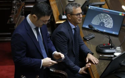 Menem no quiere ser jefe de Gabinete y maniobra para que lo elijan a Petri
