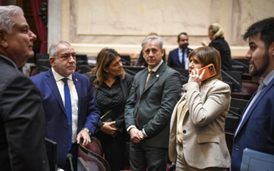 El Gobierno reordena su estrategia legislativa y busca apoyos para avanzar con la reforma electoral